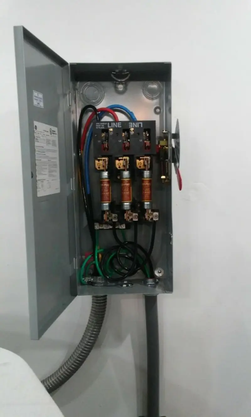 Three-phase disconnect switch installed for Smoke Detector Installation in Mount Lebanon